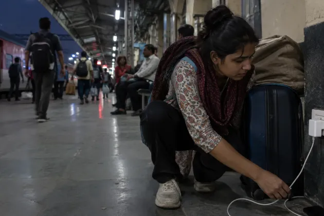 Lava Virat Curve: What Its Second Screen Must Actually Do